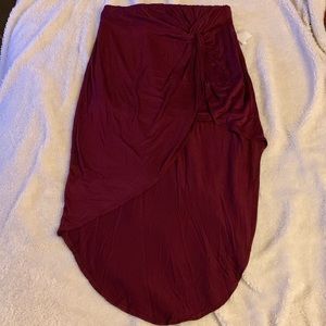 NWT Wine colored knotted low high skirt
